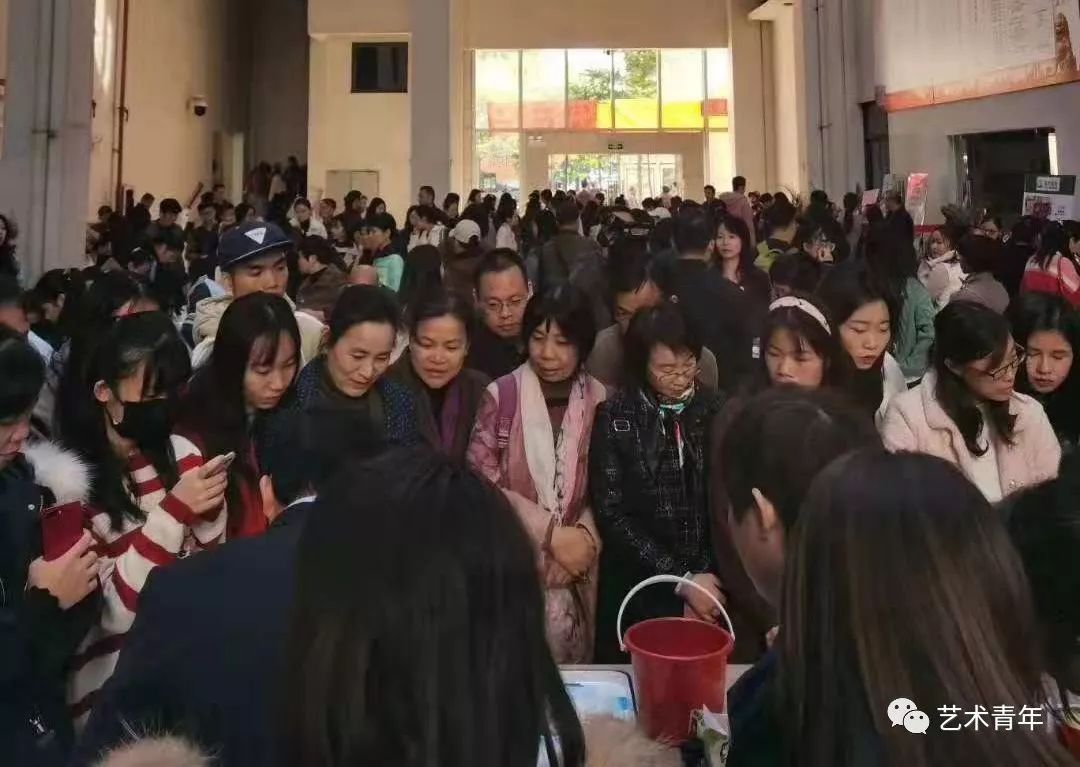 2019年南宁市中小学首届师生艺术实践工作坊（室）展——特色艺教水彩工作室成果展火爆开展！