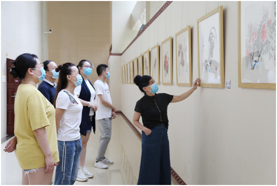 “5.23广西全民艺术普及日” 南宁市群众艺术馆举办写意花鸟公益培训班成果汇报展