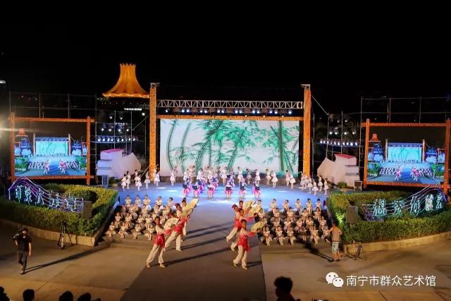 “快乐阳光”2017年南宁市少年儿童优秀文艺节目展演在民歌湖热情上演