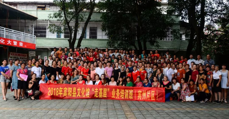 【县区风采】宾阳县文化馆开展“走基层”文艺骨干业务免费培训活动