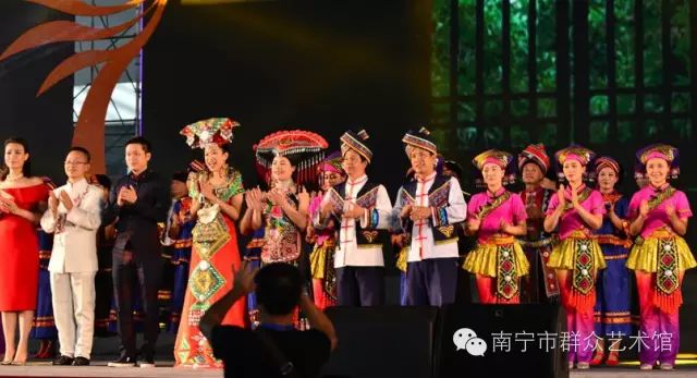 广西原创歌曲《美丽南方》唱响银川—中国文化馆年会•全国少数民族文艺汇演南宁专场获赞