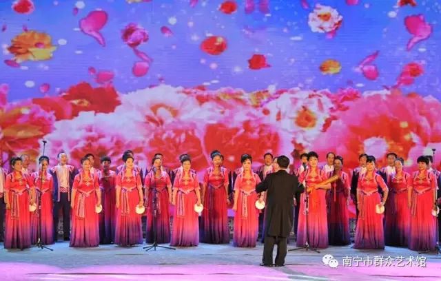 “东盟之窗 创意青秀”青秀区专场在民歌湖畔精彩上演