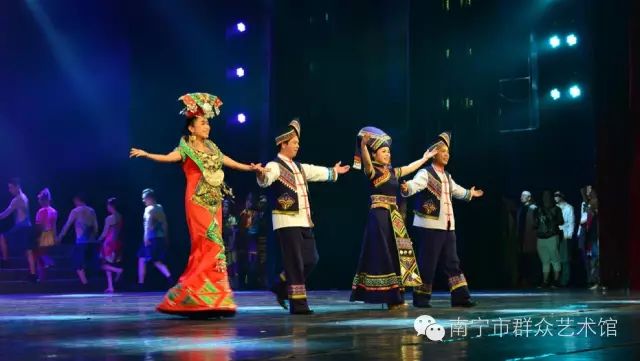 民族艺术交流的盛会—第三届中国文化馆年会•少数民族文艺展演在宁夏举行