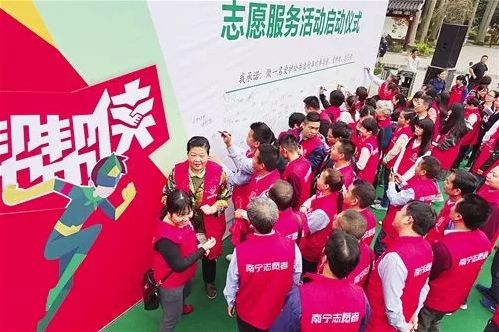 今年谁会在文明礼让霸屏一整年，必须是他俩！