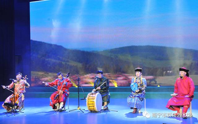 2017年文化部“春雨工程”广西文化志愿者走进呼伦贝尔