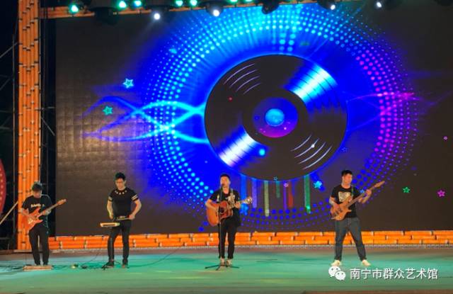 【民歌湖周周演】