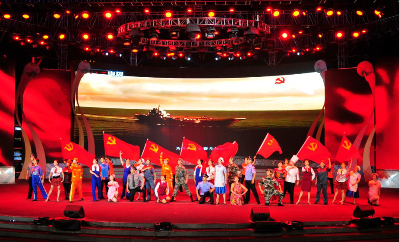 “歌声飘过70年”2019南宁民歌湖大舞台周周演群众文化活动青秀区经典歌舞晚会唱响时代新篇