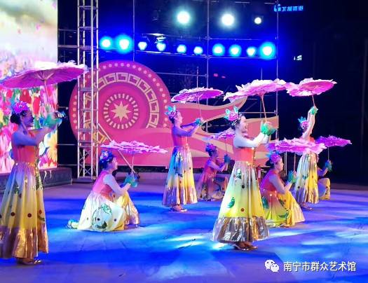 【民歌湖周周演】今晚邕宁专场闪耀湖畔，明晚百姓歌圩接棒开唱