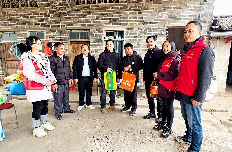 南宁市2025迎新文化惠民活动为同菜村送上精彩文化厚礼